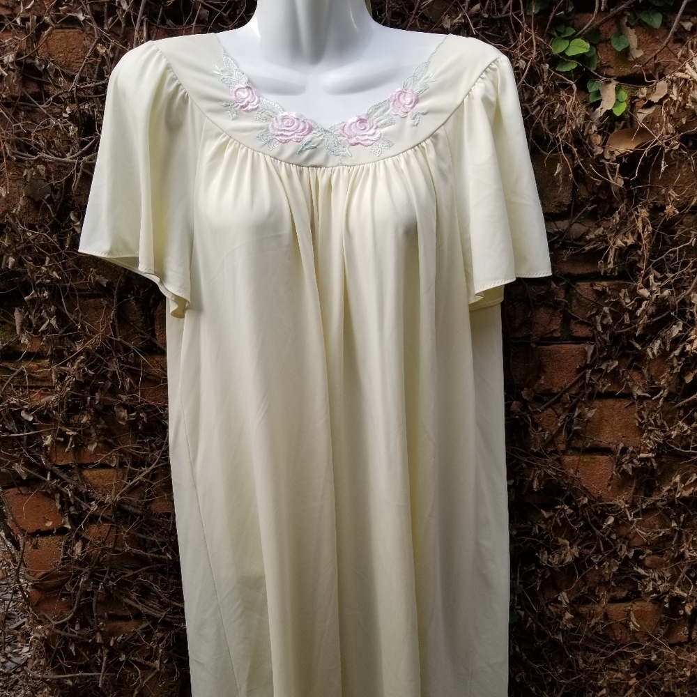 Vintage Shadowline gown M